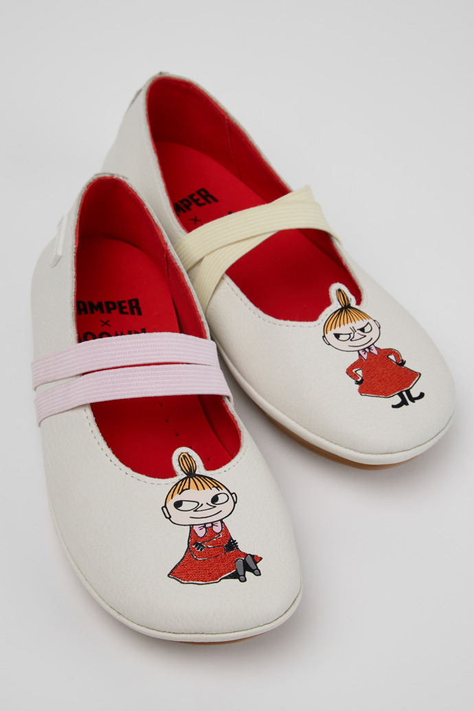 Close-up view of Twins White Leather Ballerinas for Kids.