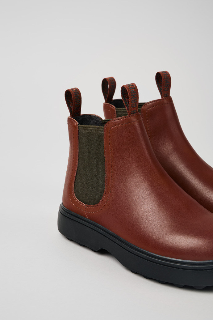 Close-up view of Norte Brown-red leather boots for kids