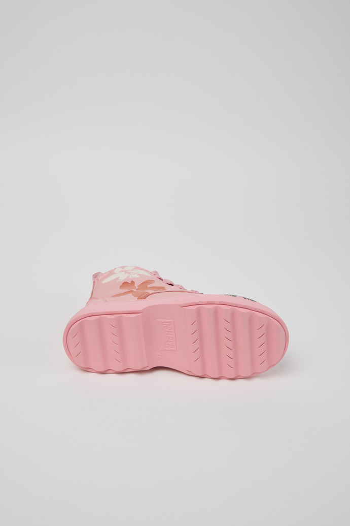 The soles of Twins Multicolor Leather Ankle Boots for Kids.