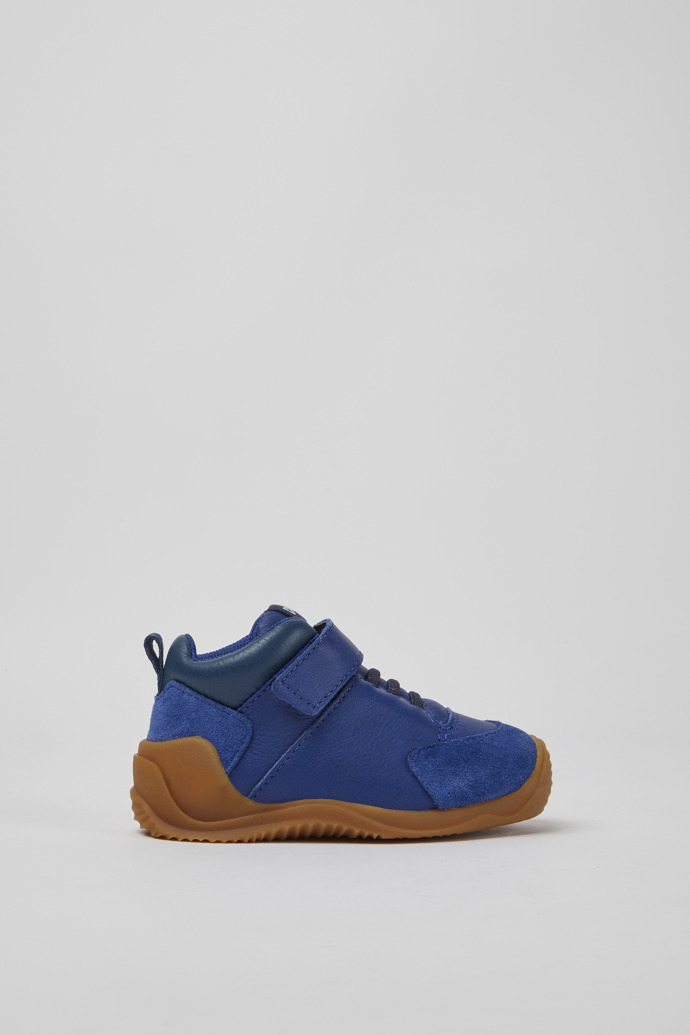 Side view of Dadda Blue sneakers
