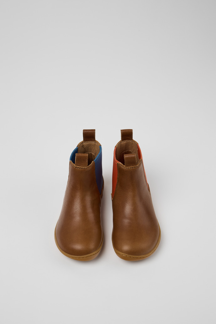 Twins Botines de piel marrón para niños.
