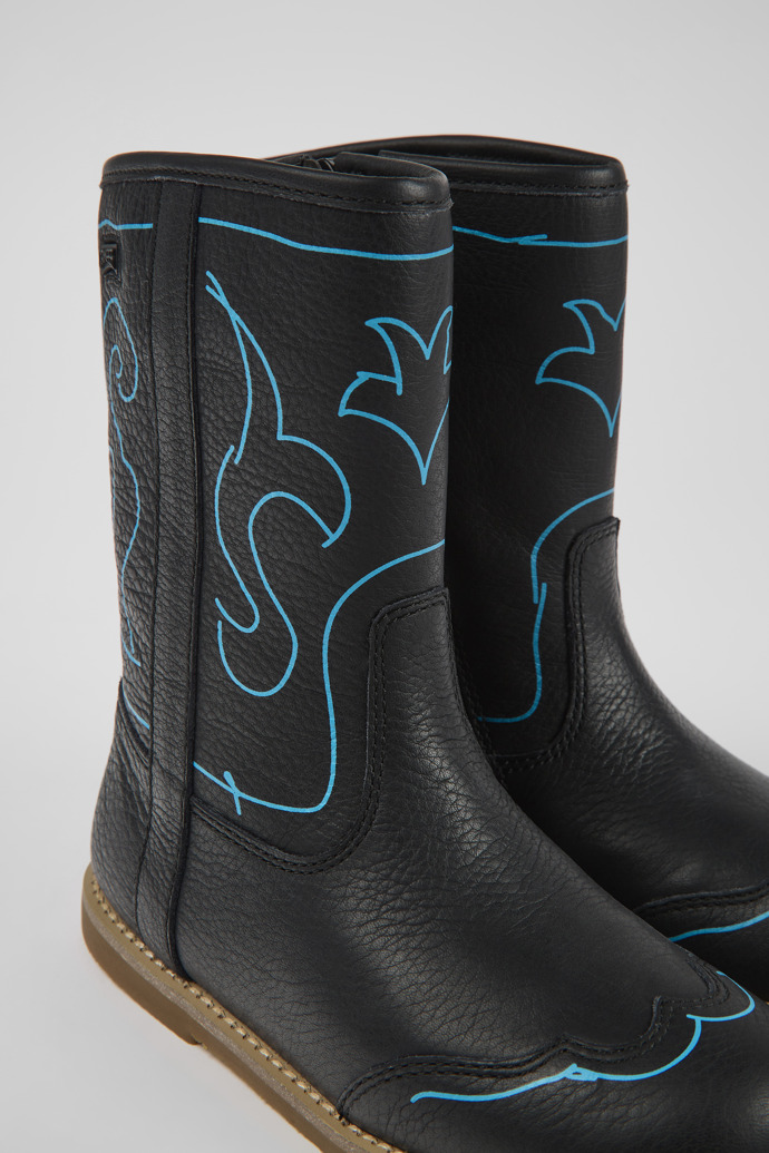 Close-up view of Twins Black leather boots for kids