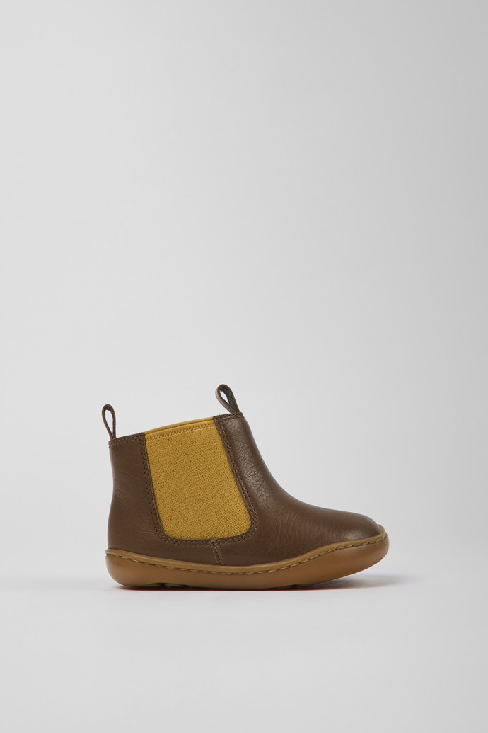 Side view of Peu Brown leather boots for kids