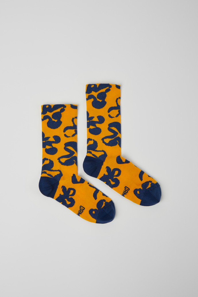 Side view of Calma Socks PYRATEX® Orange and blue PYRATEX® socks