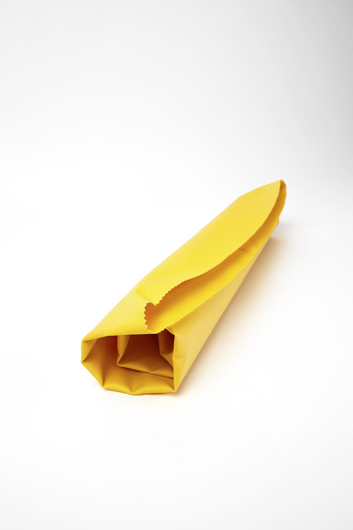 Papelera enrollable amarilla mediana