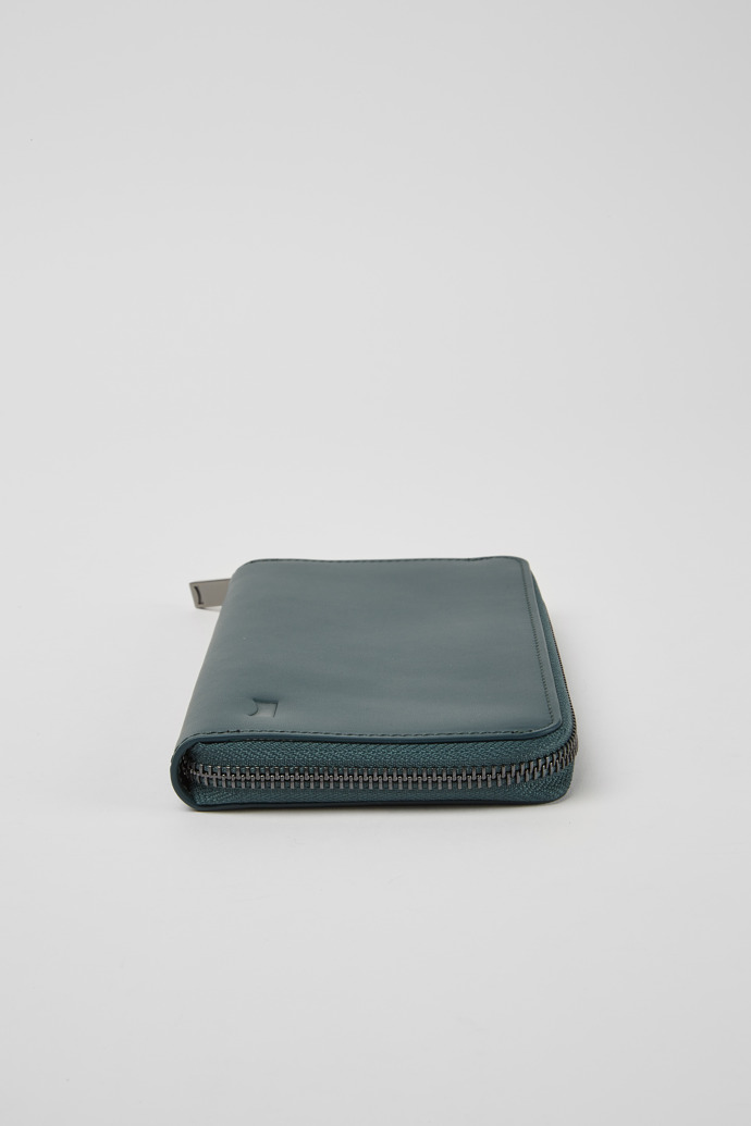 Back view of Mosa 100% leather wallet