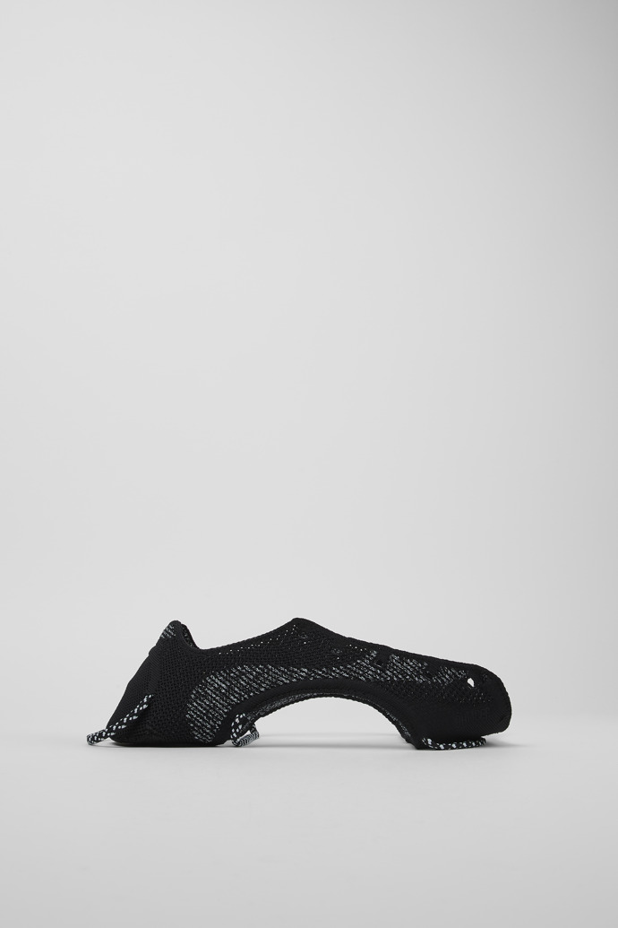 ROKU Oberteile Schwarze Oberteile (2 Stück) für jeweils den rechten und den linken Schuh.