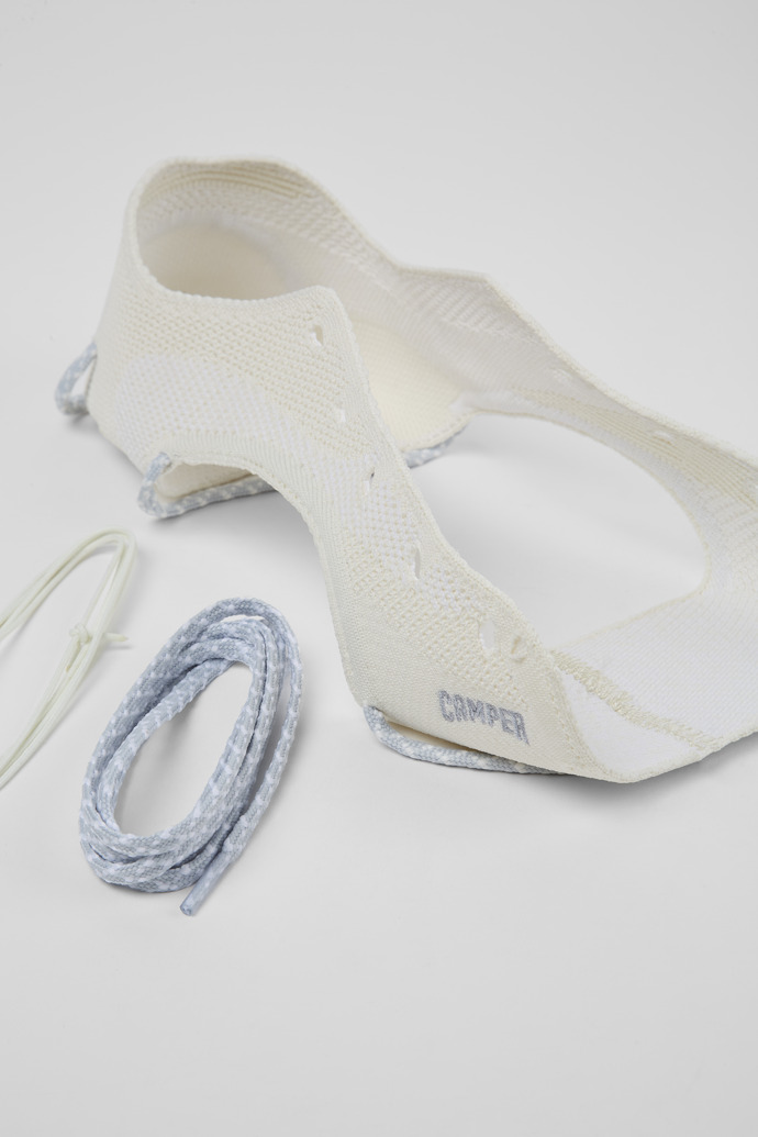 Close-up view of ROKU Shoe Uppers White uppers (x2) for your right and left shoes.