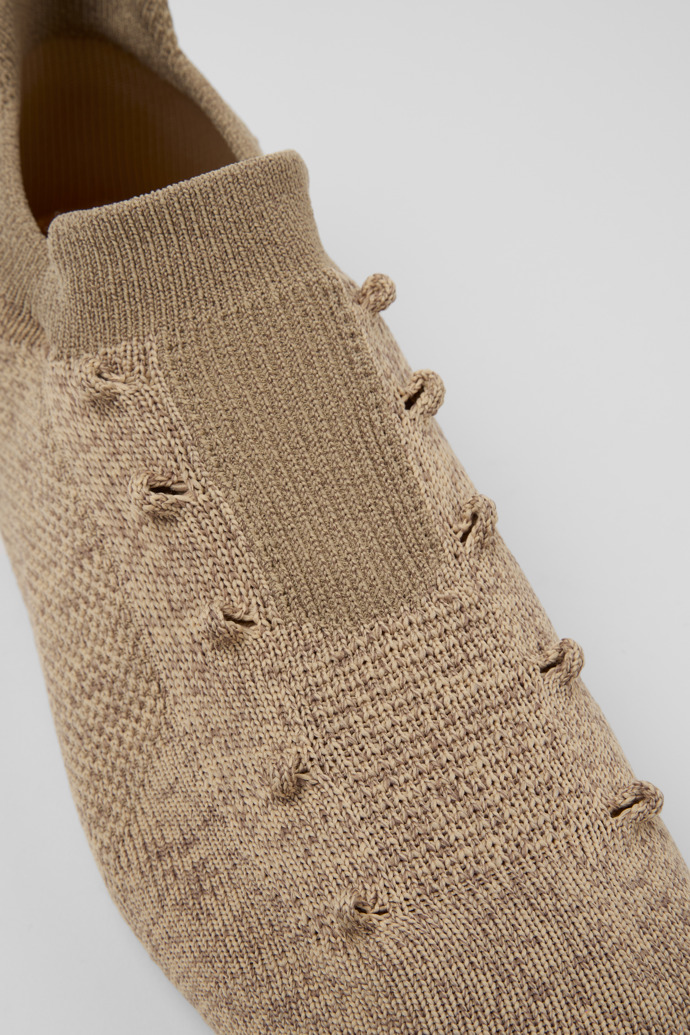 ROKU Inner Socks Beige und braune Einsätze (2 Stück) für jeweils den rechten und den linken Schuh.