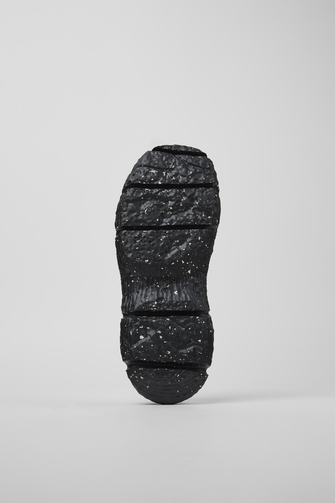 ROKU Laufsohlen Schwarze Laufsohlen (2 Stück) für jeweils den rechten und den linken Schuh.