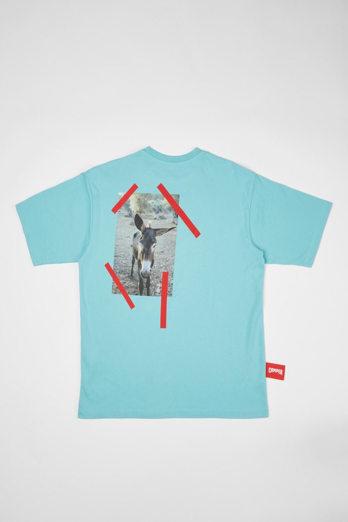 Back view of T-Shirt Light blue T-shirt with donkey print
