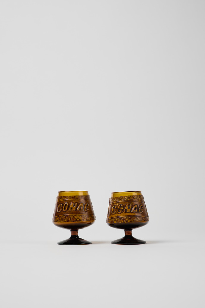 Dos minivasos de coñac Vasos de coñac retro marrones