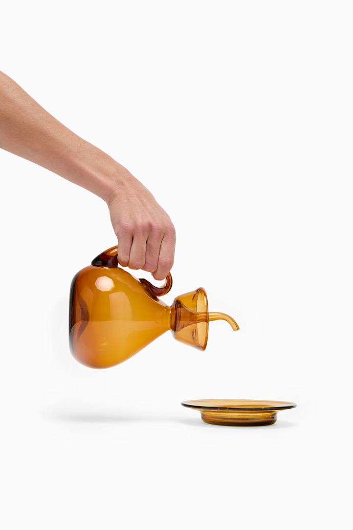 Bética Gordiola Ölflasche Ölflasche aus bernsteinfarbenem Glas mit Teller