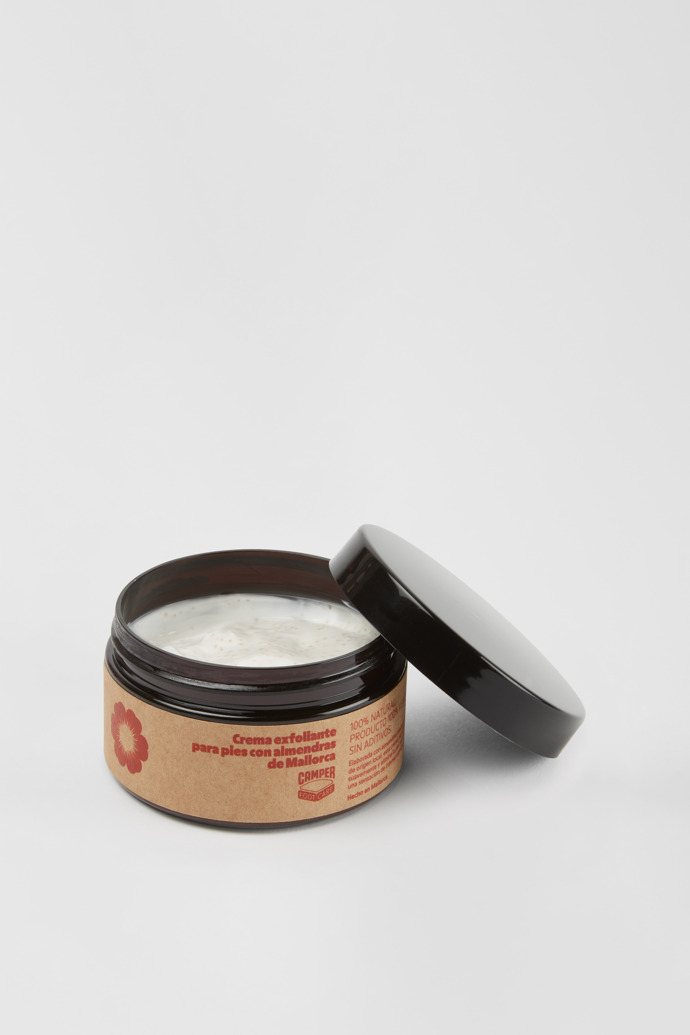 Close-up view of Exfoliating Foot Cream 100ml Exfoliating foot cream with Mallorcan almonds 100 ml