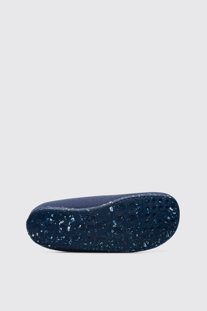 The sole of Wabi Blue wool men's slipper