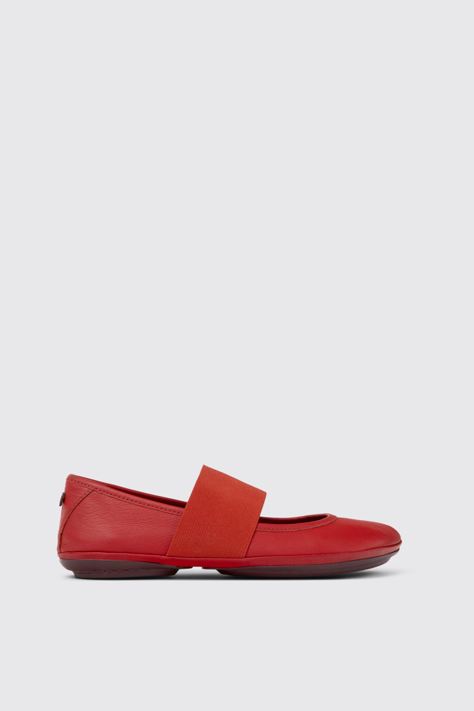 Side view of Right Red leather shoes for women
