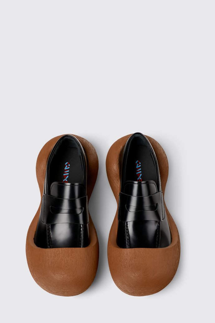 Overhead view of CAMPERLAB CARAMBA Black-brown leather loafers