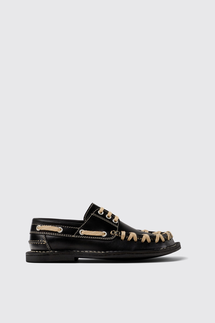Side view of Eki Black boat shoes