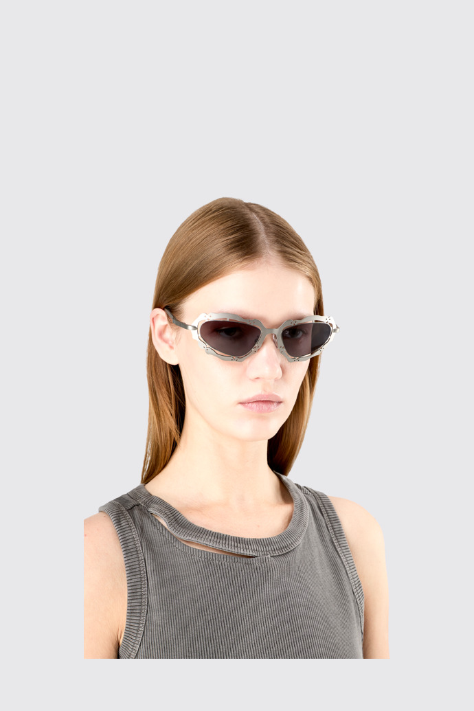 NOPEA  Sunglasses Lunettes de soleil NOPEA argentées brossées en métal