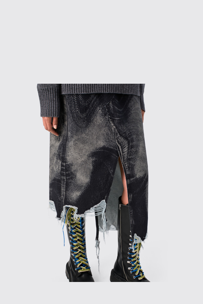 CAMPERLAB DENIM Falda vaquera asimétrica negra y gris