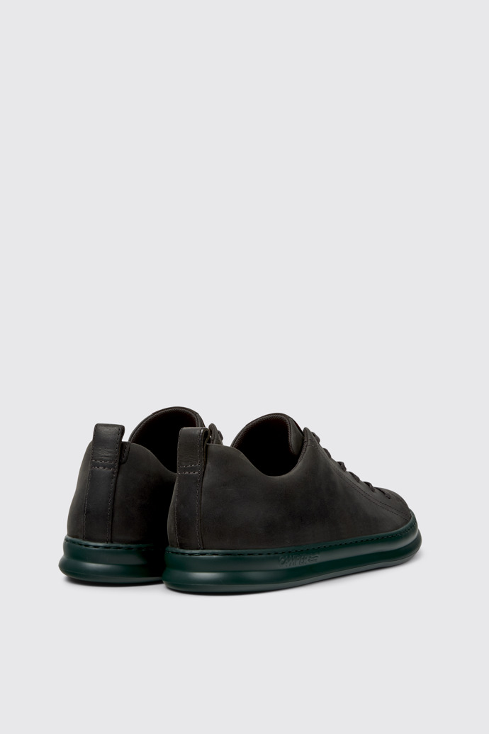 Runner Baskets en nubuck gris pour homme.