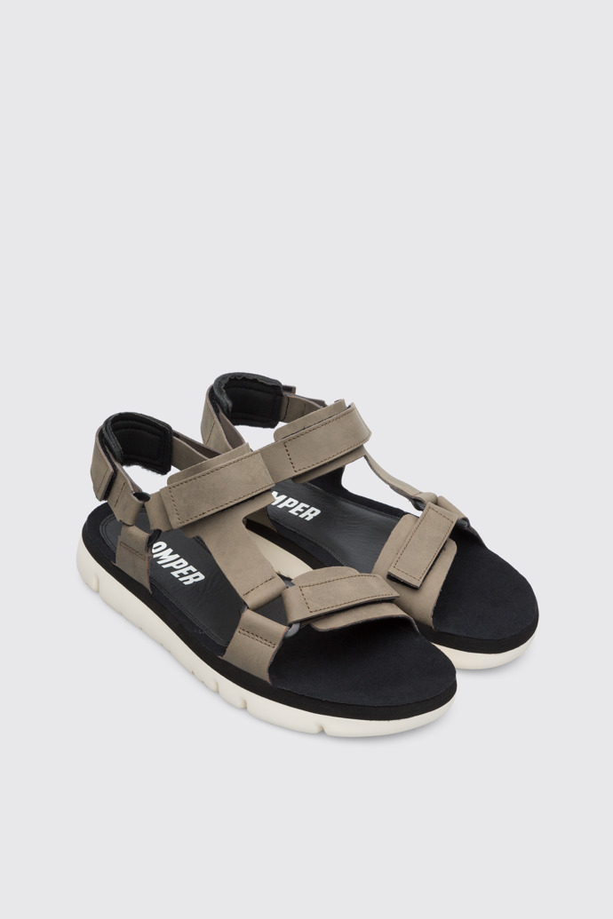 Front view of Oruga Men’s beige and black sporty strap sandal