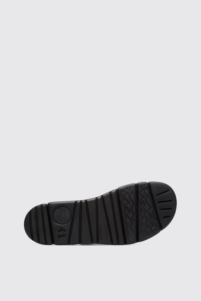 The sole of Oruga Black sandal for men