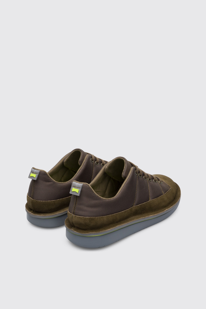 Back view of Formiga Men’s green and dark brown shoe