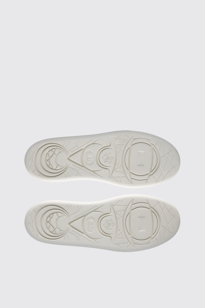 The sole of Twins Men's white minimalist TWINS sneaker