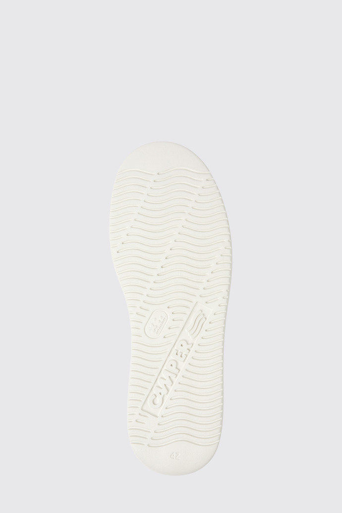 The sole of Runner K21 Black, grey, and white sneakers for men