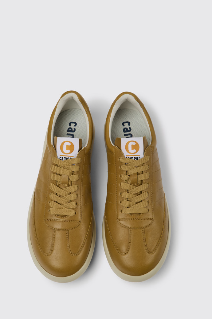 Overhead view of Pelotas XLite Brown and beige leather sneakers for men