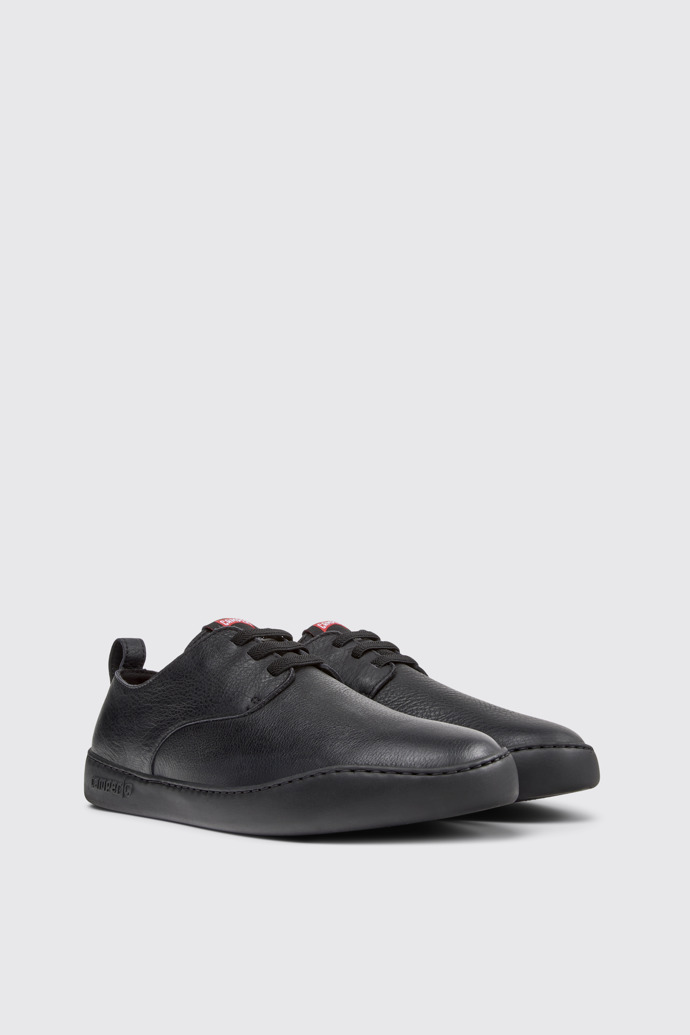 Peu Touring Chaussures en cuir noir pour homme.