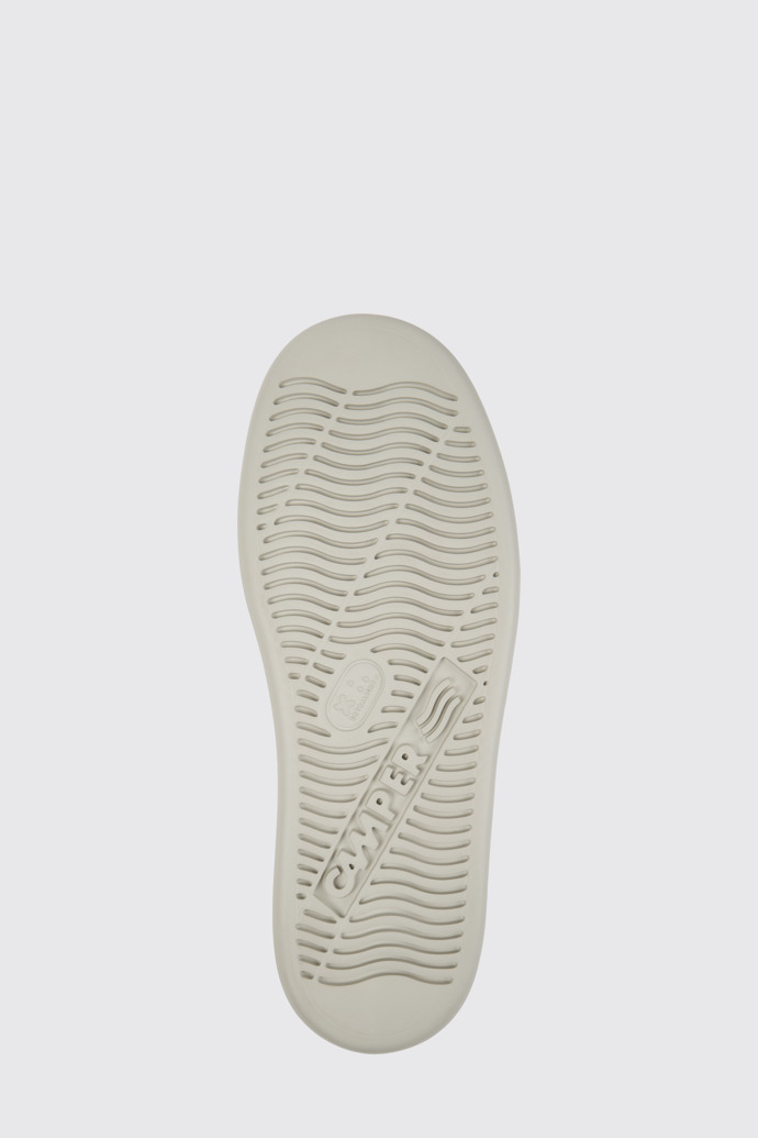 The sole of Runner Green Leather and Nubuck Sneakers for Men.
