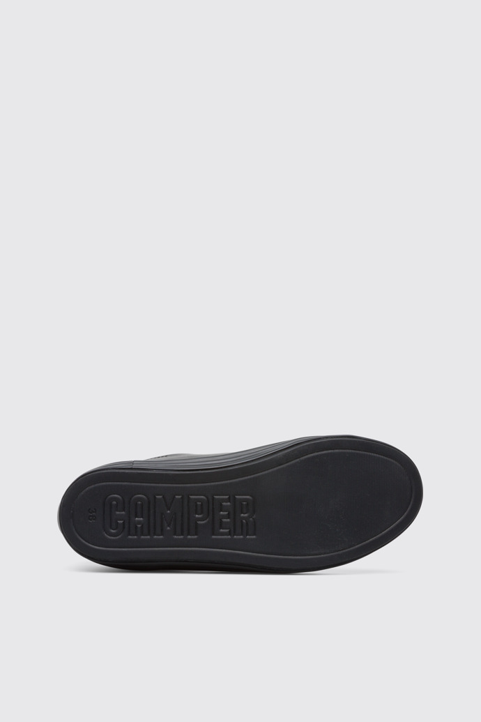 The sole of Hoops Women's black full-grain leather sneaker