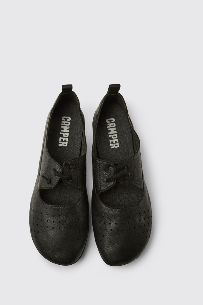 Right Zapatos de piel negros para mujer