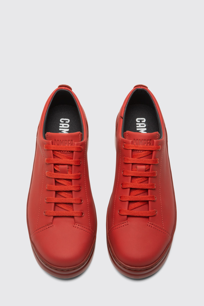 Runner Up Sneaker de color rojo para mujer