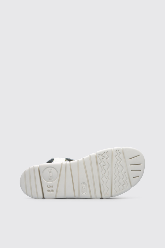 The sole of Oruga Up White sandal for women