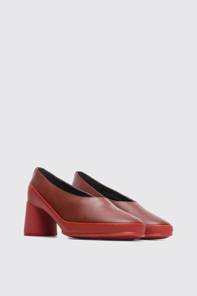 Front view of Upright Women's red full grain shoe