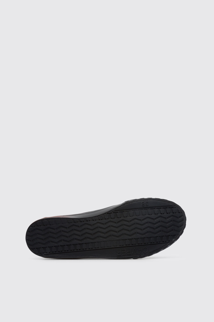 The sole of Camaleon Black sneaker for women