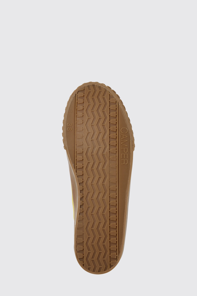 The sole of Camaleon Yellow recycled cotton sneakers for women