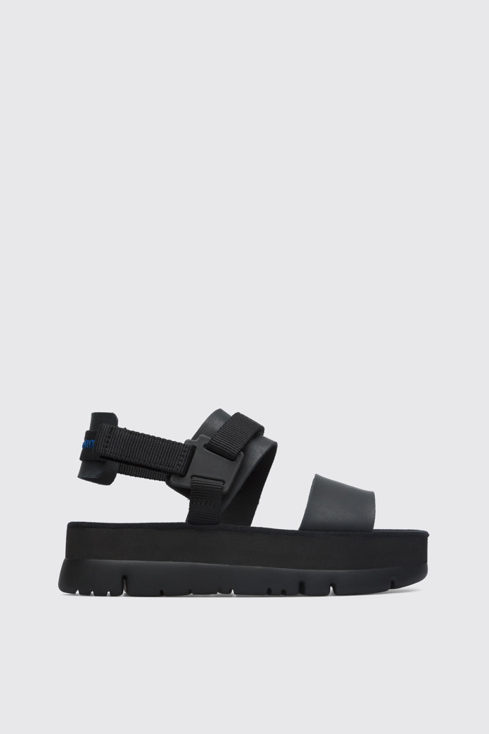 Side view of Oruga Up Black sandal for women