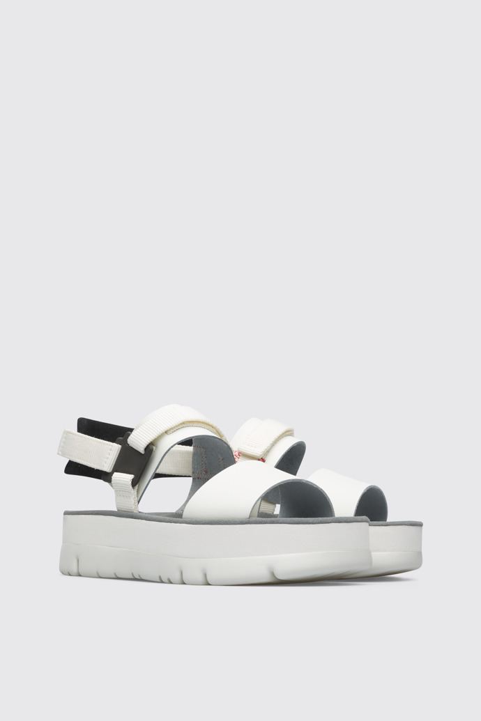 Front view of Oruga Up White sandal for women