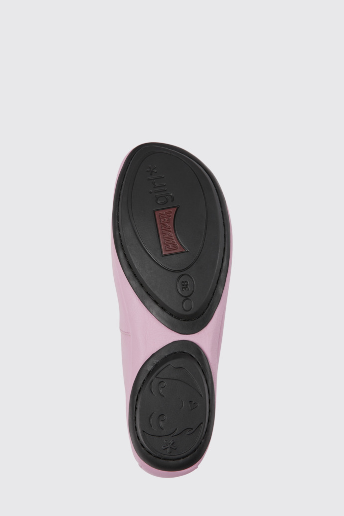 The sole of Right Pink leather shoes for women