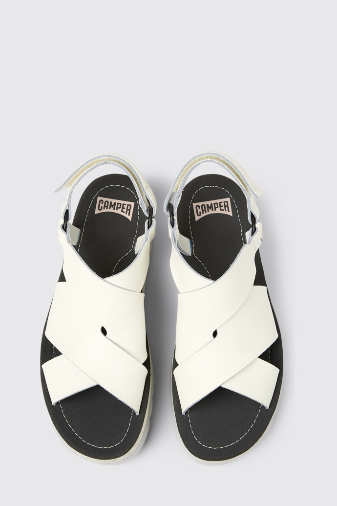 Overhead view of Oruga Up White leather sandals for women