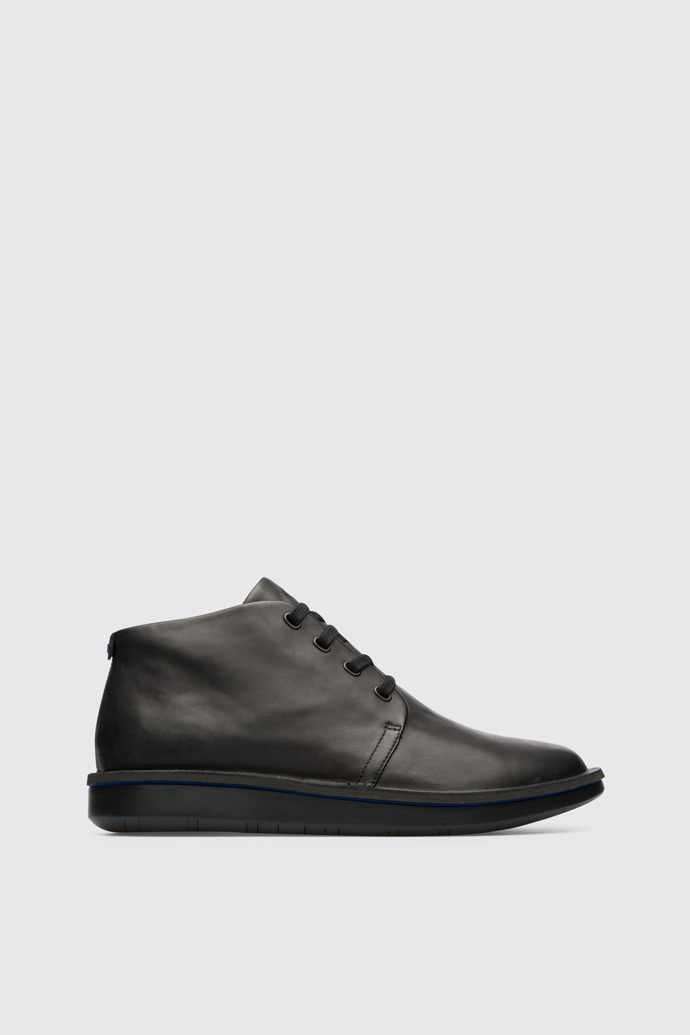 Side view of Formiga Men's black ankle boot