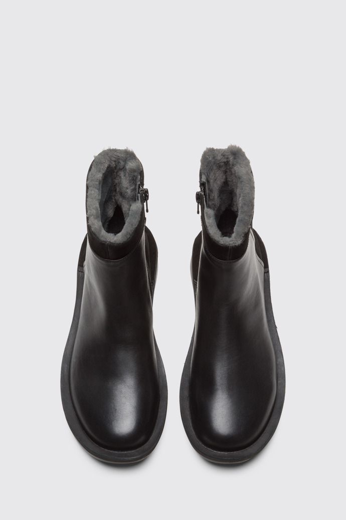 Overhead view of Formiga Women's black medium zip boot