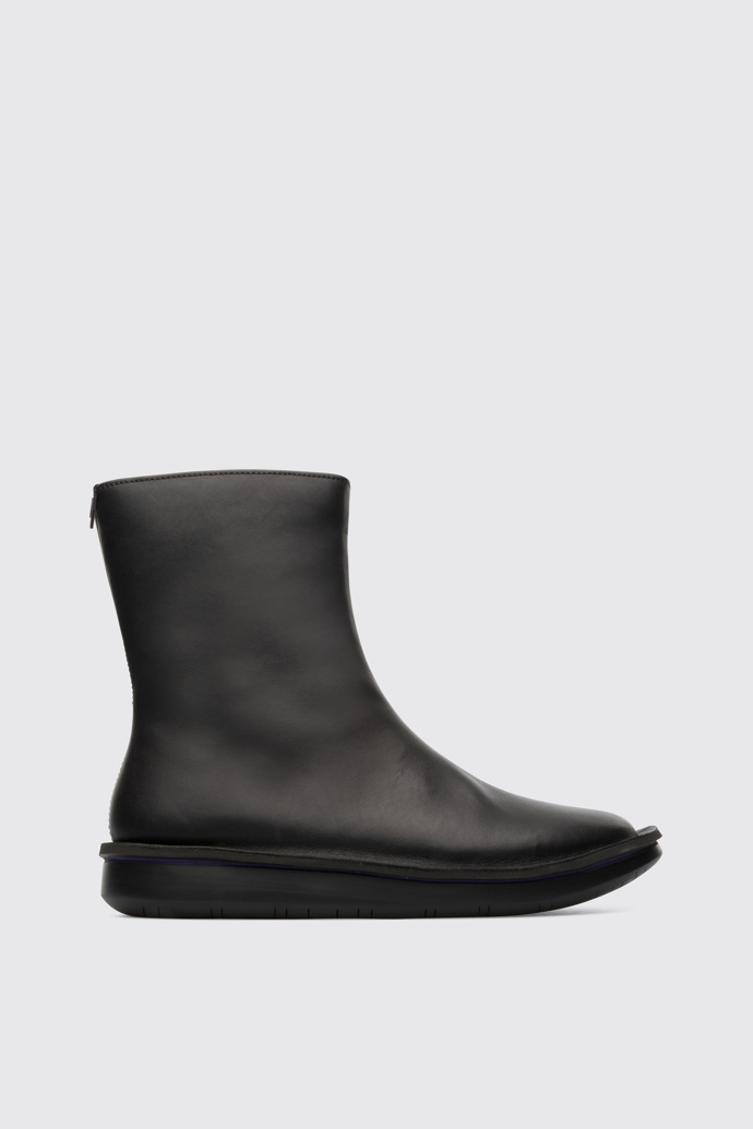 Side view of Formiga Black Boots for Women