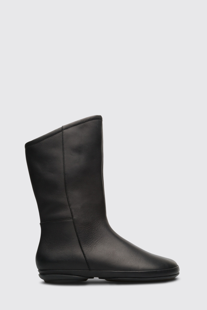 Side view of Right Black mid boot for women