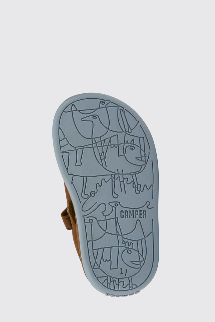 The sole of Bicho Brown leather sandals for kids