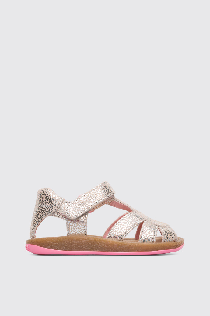 Side view of Bicho Closed silver T-strap kids’ sandal